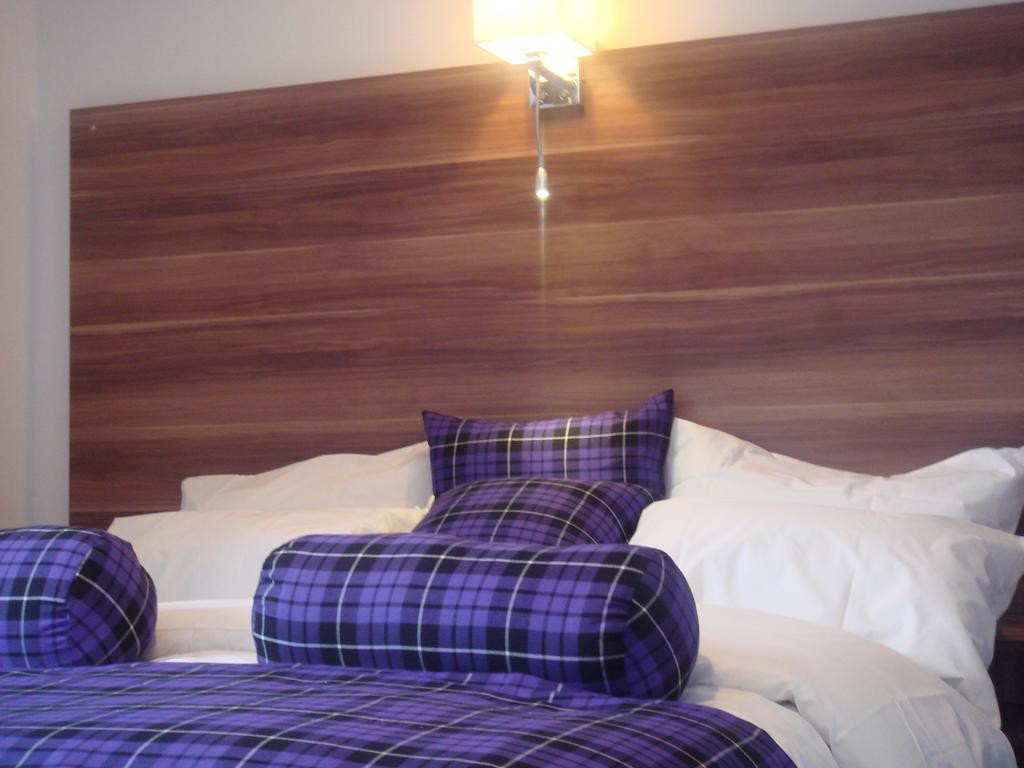 New Lomond Hotel Paisley Bagian luar foto
