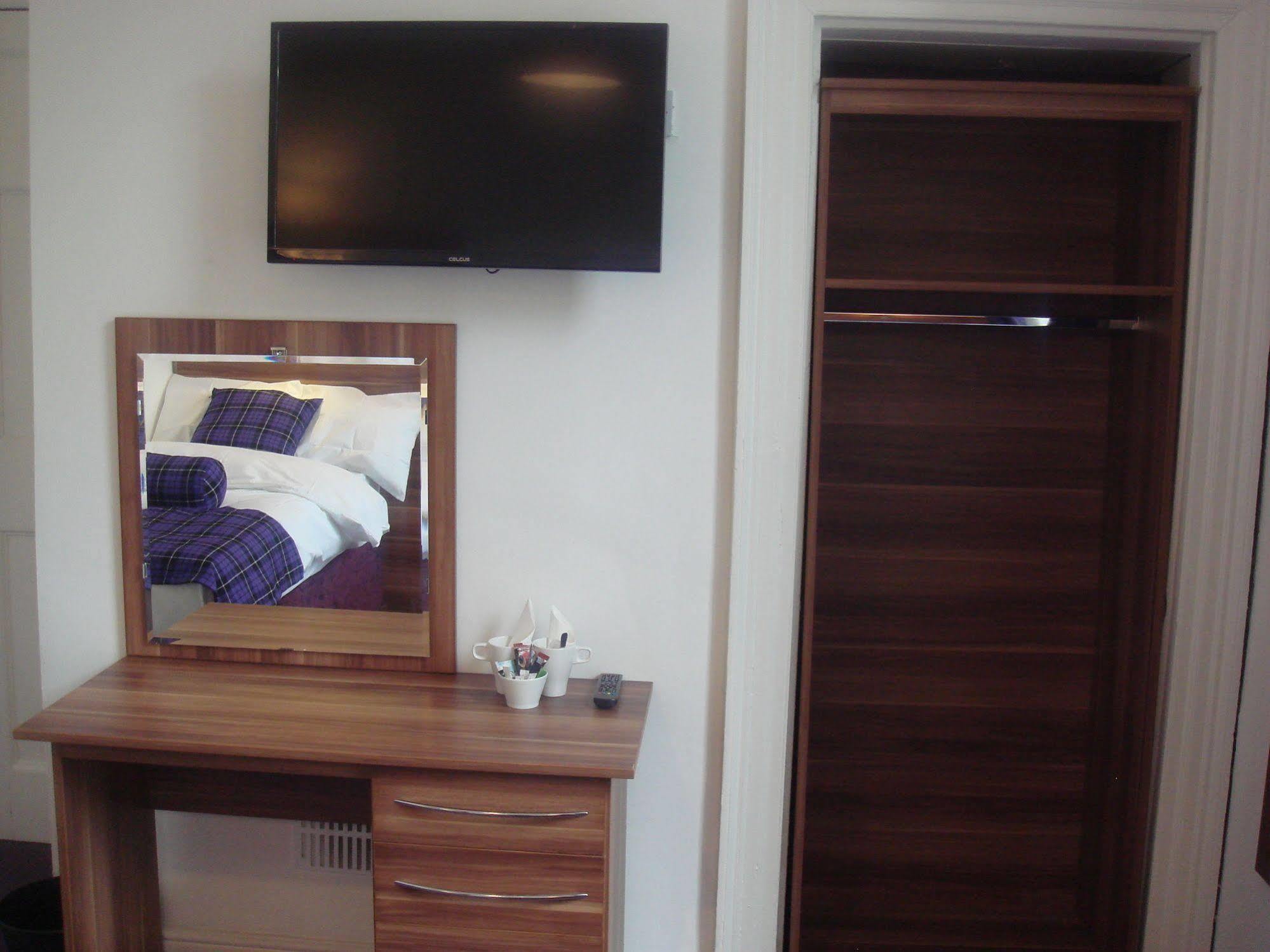 New Lomond Hotel Paisley Bagian luar foto